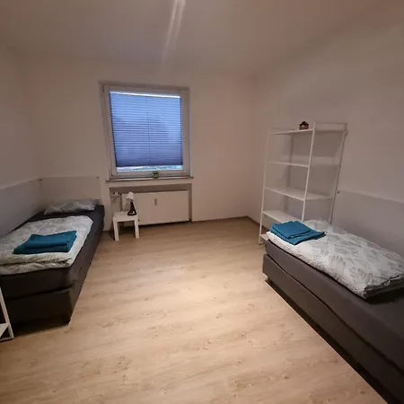 Monteur-ferien-messewohnung 6 Personen 2 Og *