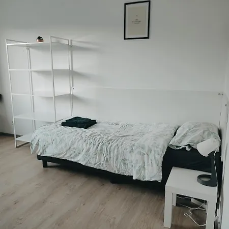 Monteur-ferien-messewohnung 6 Personen 2 Og Apartamento *