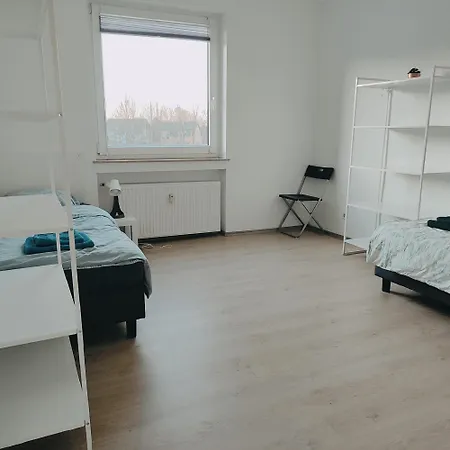 Monteur-ferien-messewohnung 6 Personen 2 Og Apartamento Mettmann