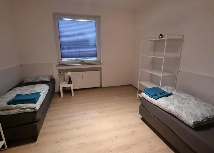 Monteur-ferien-messewohnung 6 Personen 2 Og *