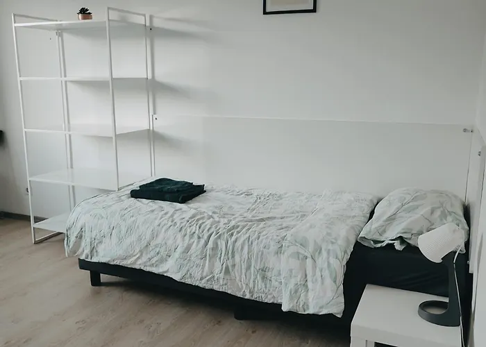 Monteur-ferien-messewohnung 6 Personen 2 Og Appartement *