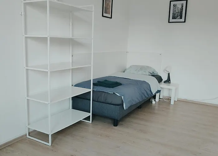 Monteur-ferien-messewohnung 6 Personen 2 Og Appartement *