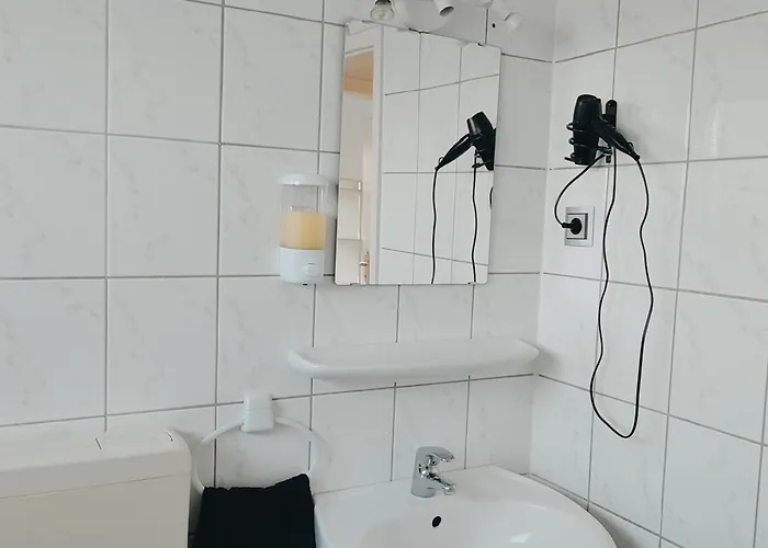 Appartement Monteur-ferien-messewohnung 6 Personen 2 Og *