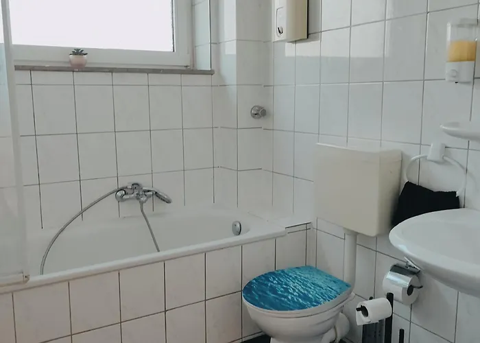 Appartement Monteur-ferien-messewohnung 6 Personen 2 Og Mettmann